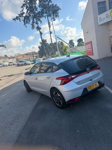 יונדאי i20
