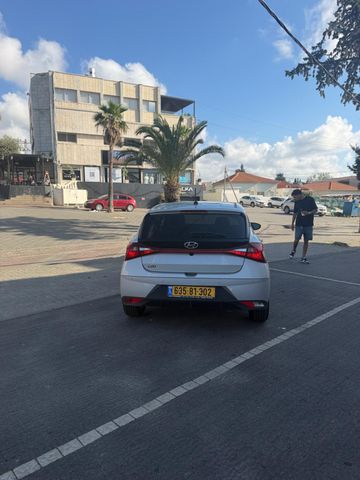 יונדאי i20