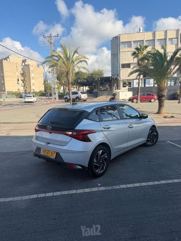 יונדאי i20