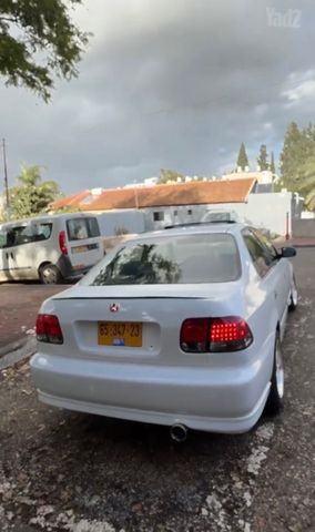 הונדה סיוויק