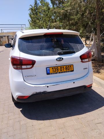 מודעת רכב קיה קארנס