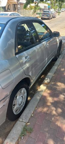 אימפרזה 4X2 R אוט׳ סדאן 4 דל 1.5 (105 כ״ס)