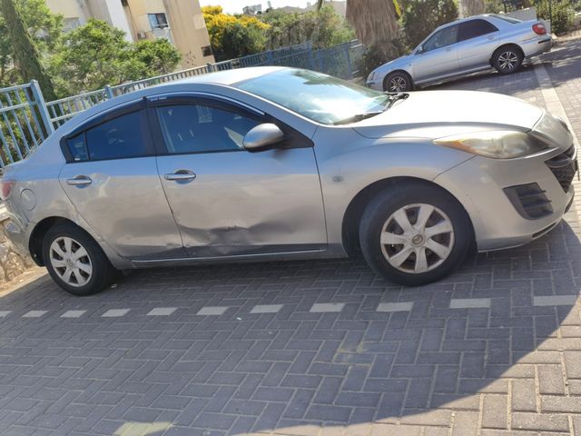 מאזדה 3
