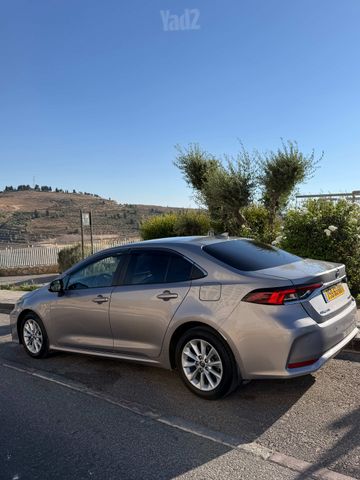 טויוטה קורולה
