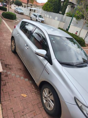 מודעת רכב טויוטה אוריס