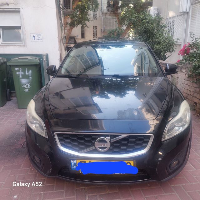וולוו C30