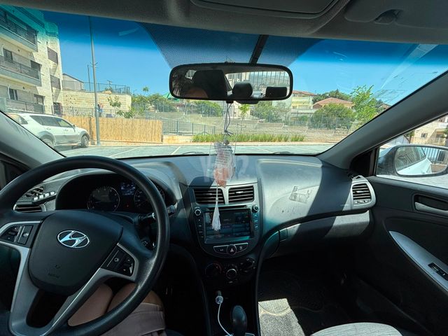 יונדאי אקסנט i25