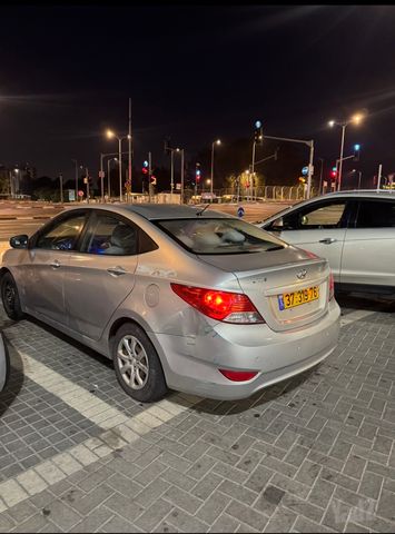 יונדאי אקסנט i25