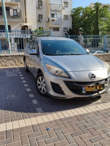מאזדה 3