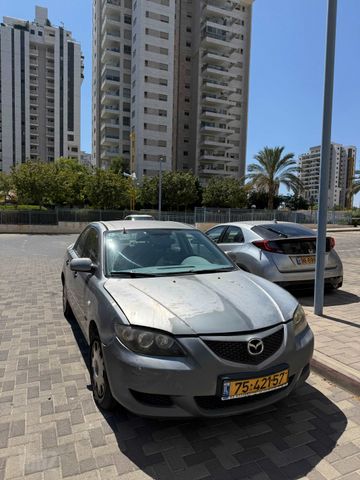 מודעת רכב מאזדה 3
