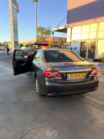 טויוטה קורולה