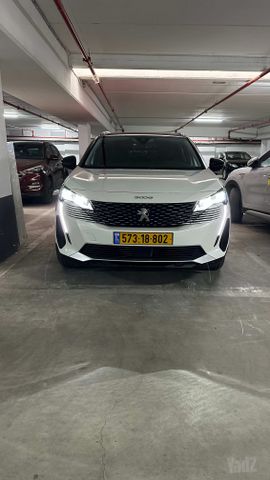 פיג'ו 3008