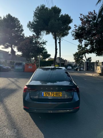 סקודה אוקטביה