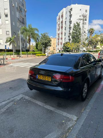 אאודי A4