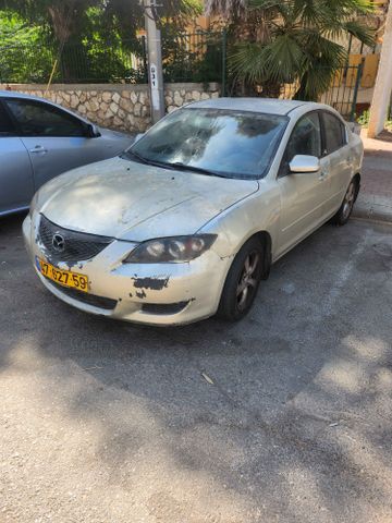 מודעת רכב מאזדה 3