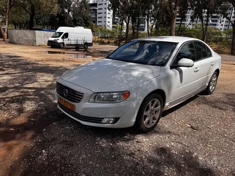 וולוו S80