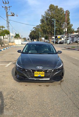 יונדאי אלנטרה