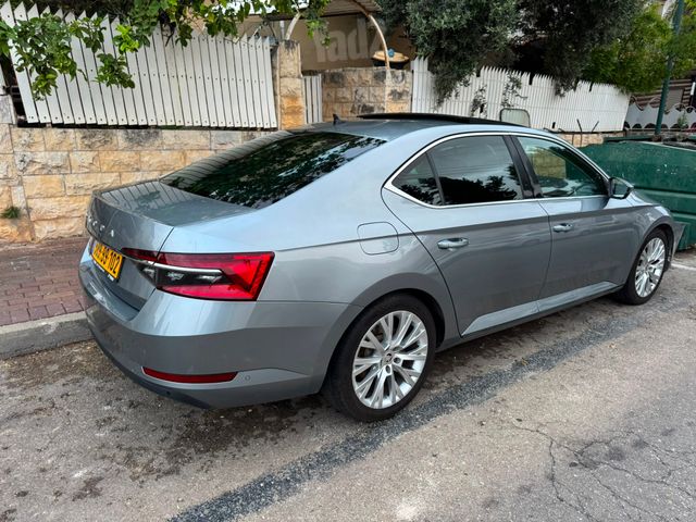 מודעת רכב סקודה סופרב