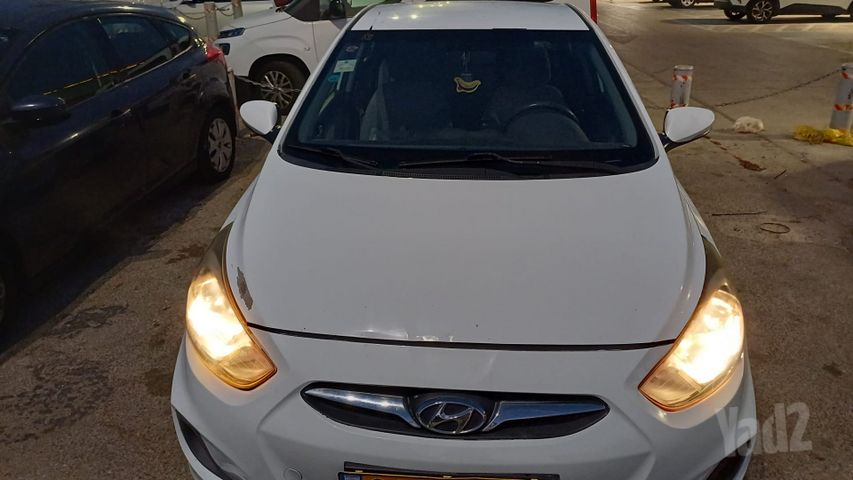 יונדאי אקסנט i25