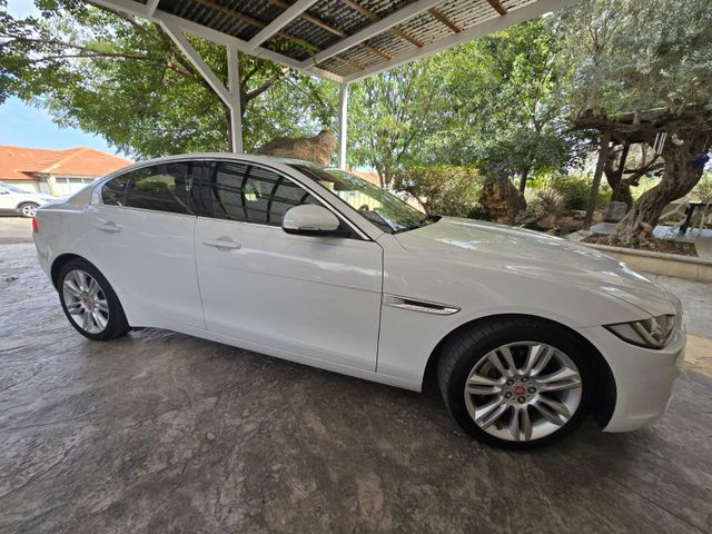 XE Prestige Plus אוט׳ 2.0 (250 כ״ס)