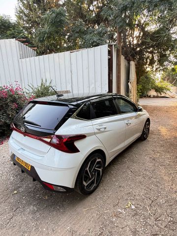 יונדאי i20