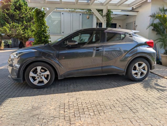 טויוטה C-HR