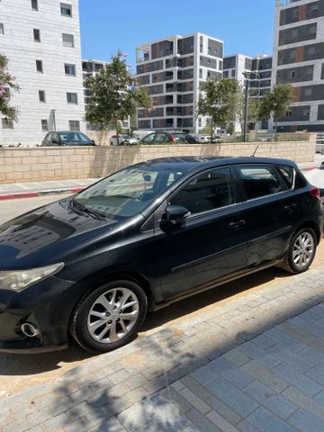 טויוטה אוריס