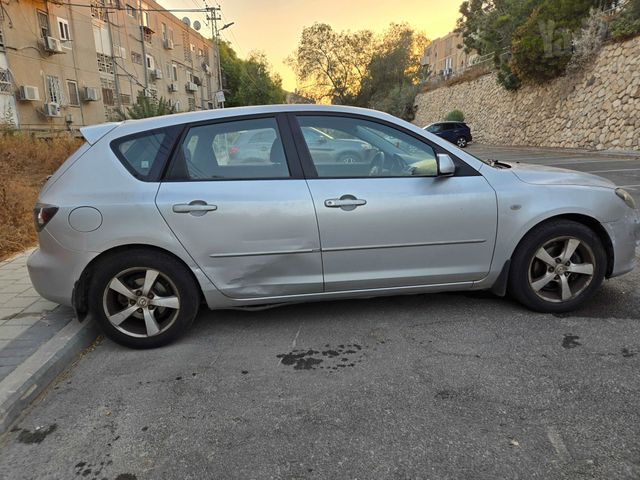 מאזדה 3