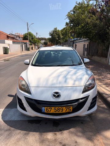 מודעת רכב מאזדה 3