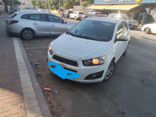 שברולט סוניק