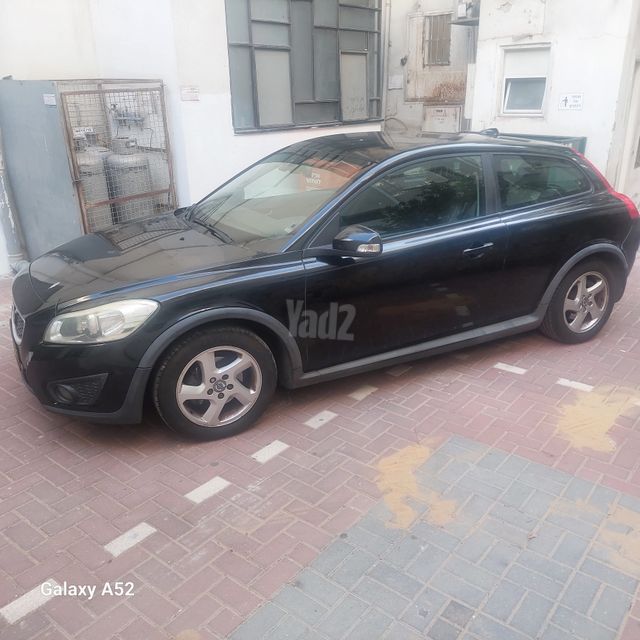 וולוו C30