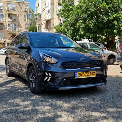 קיה נירו