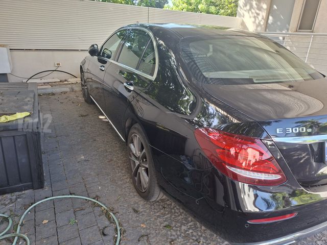 מרצדס-בנץ E-class