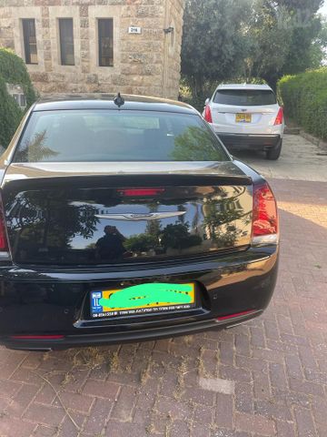 קרייזלר 300