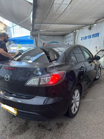 מאזדה 3