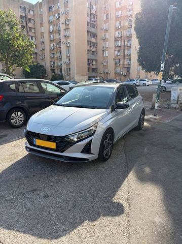 מודעת רכב יונדאי i20