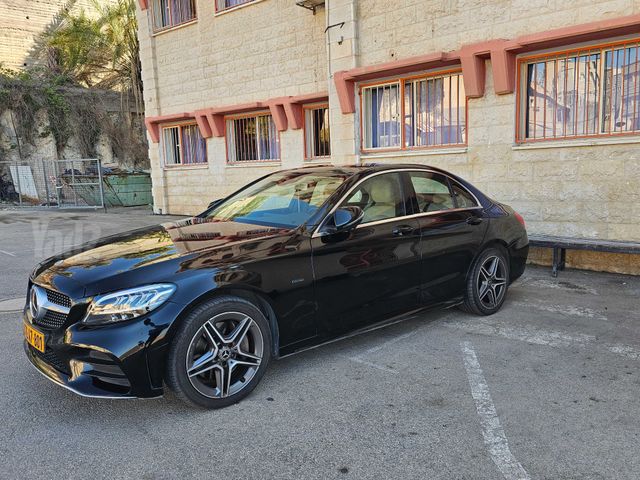 מודעת רכב מרצדס-בנץ C-class