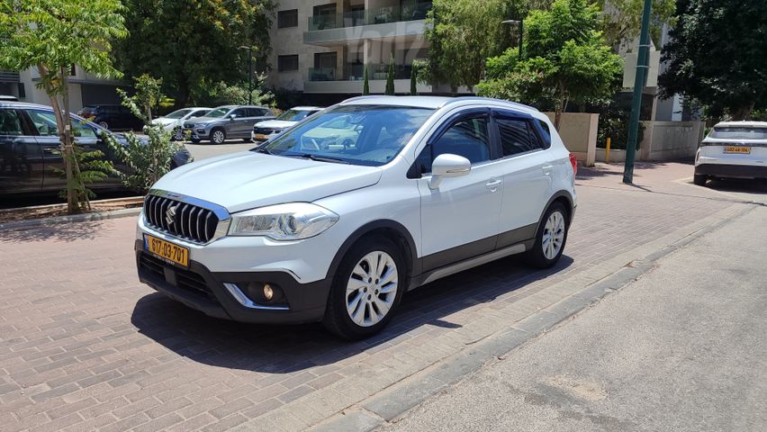 סוזוקי קרוסאובר