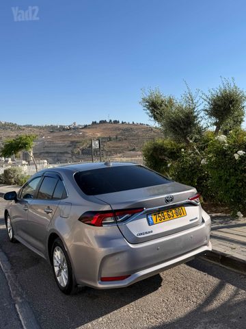 טויוטה קורולה