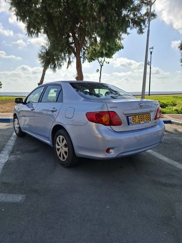 טויוטה קורולה