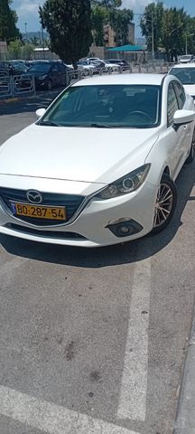 מאזדה 3
