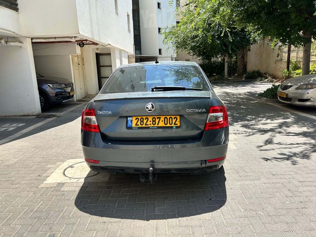 סקודה אוקטביה