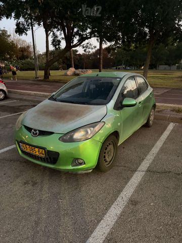 מודעת רכב מאזדה 2