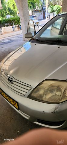 טויוטה קורולה