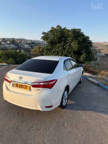טויוטה קורולה