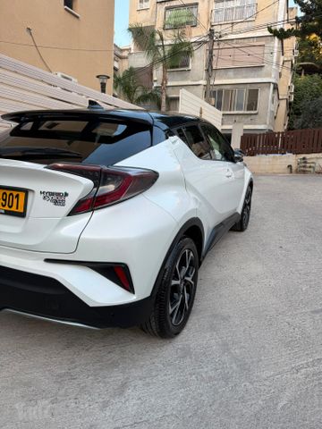 טויוטה C-HR