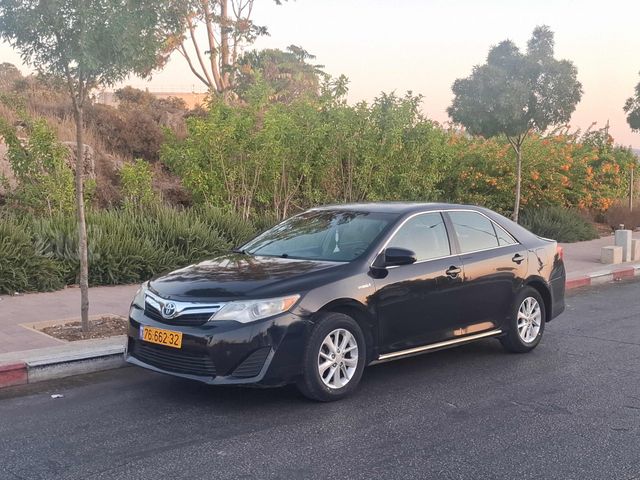 טויוטה קאמרי
