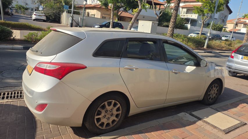יונדאי i30