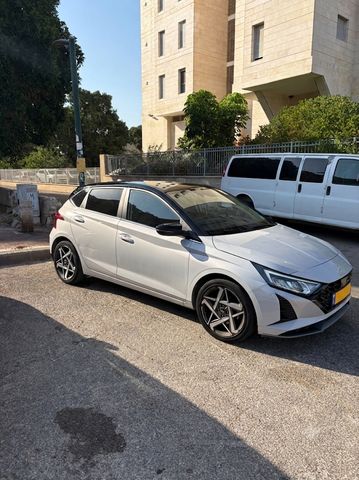 יונדאי i20