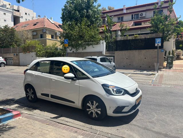 מודעת רכב הונדה ג'אז